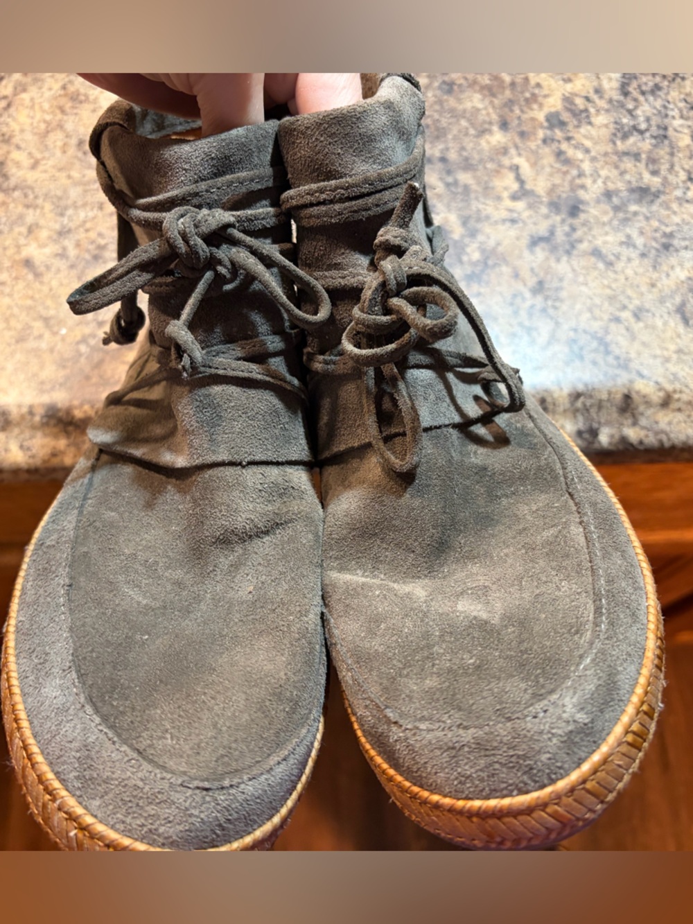 Ugh Reid Ladies boot in Slate Gray-EUC